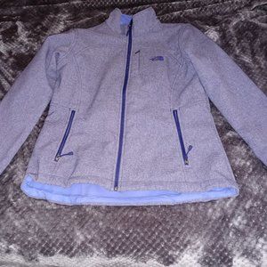 The North Face Women's Windwall, Size Large